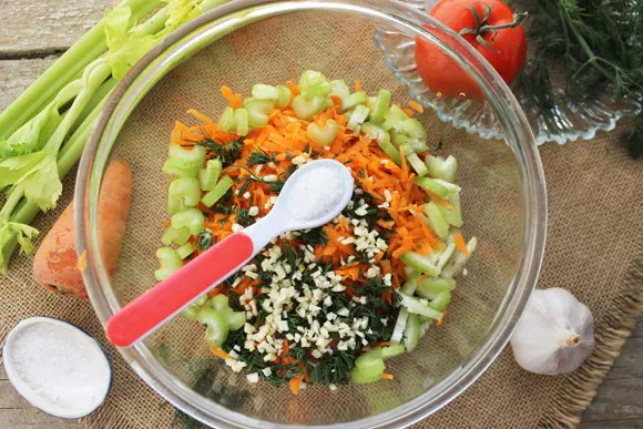 постный салат с сельдереем рецепт фото 6